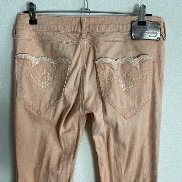 Women’s Diesel Vintage Peach Slim Jeans Size 29 US! - Picture 7 of 8